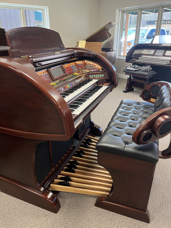 Lowrey A6000 Imperial organ, cherry - Organ Pianos